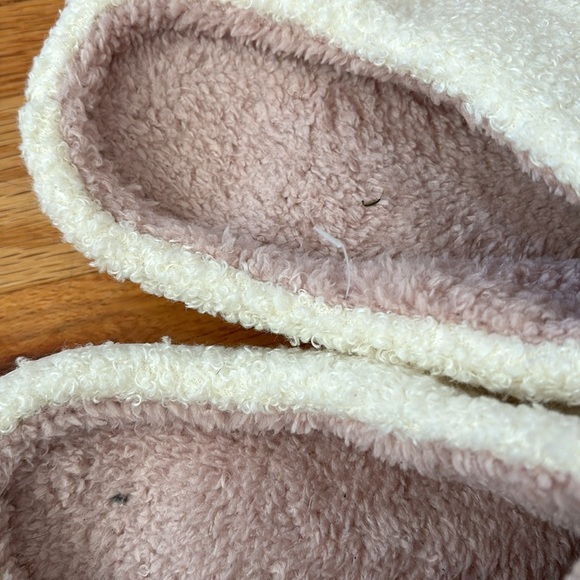 Sugar cookie design slippers size 8 - Picture 3 of 4